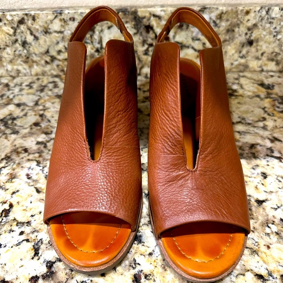 Lucky Brand Rhazy Leather Slingback Heels Size 9 - Picture 5 of 6